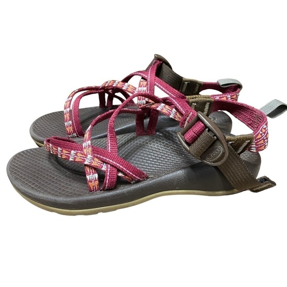 Chaco Z Cloud Burgundy Strappy Water Hiking Sandals Size 3 - Picture 1 of 8